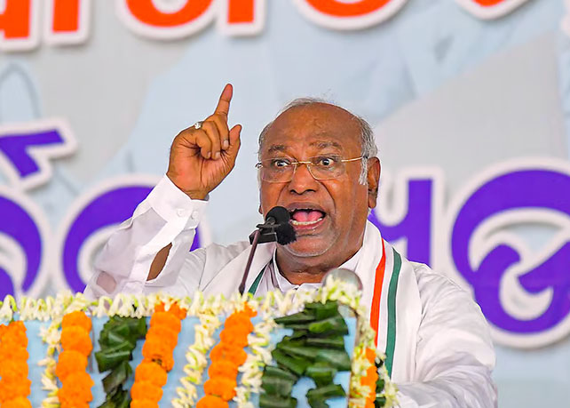 Congress Urges Timely Elections in Jammu and Kashmir, Criticizes BJP’s Policies