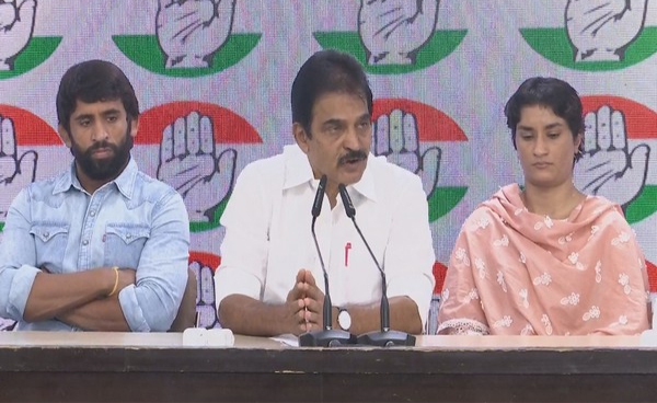 Olympian Wrestlers Bajrang Punia and Vinesh Phogat Join Congress Ahead of Haryana Assembly Elections