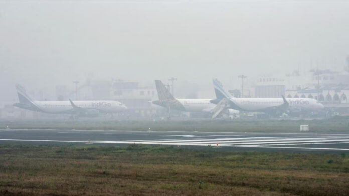 Dense Fog Disrupts Flight Operations at Delhi Airport; 148 Flights Cancelled